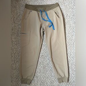 EUC Figs sandstone Zamora medium petite